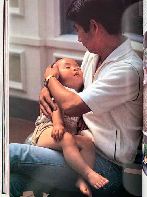 A day in the life of japan photographed by 100 of the world’s leading photo journalists on one day, june 7, 1985.
