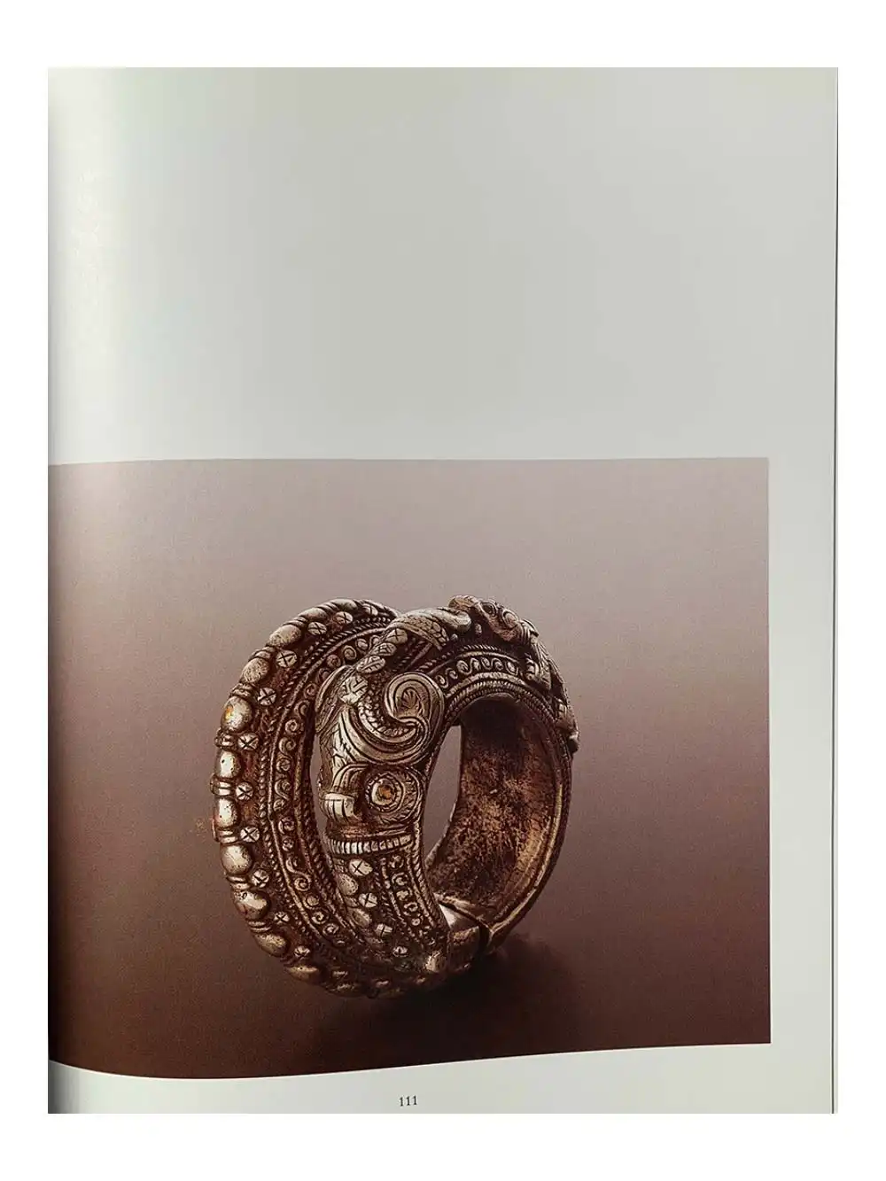 Power And Gold Jewelry From Indonesia, Malaysia And The Philippines From The Collection Of The Barbier-Mueller Museum, Geneva -3651